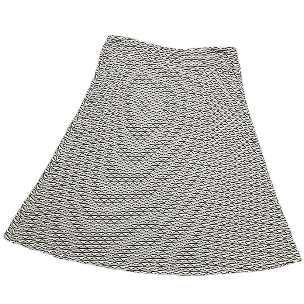 Dress Barn Elegant Beige, Black and White Patterned Skirt Size Large